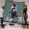 Demon Slayer Anime Premium Quilt - Tanjiro Holding Sword Wave After Wave Quilt Blanket 1