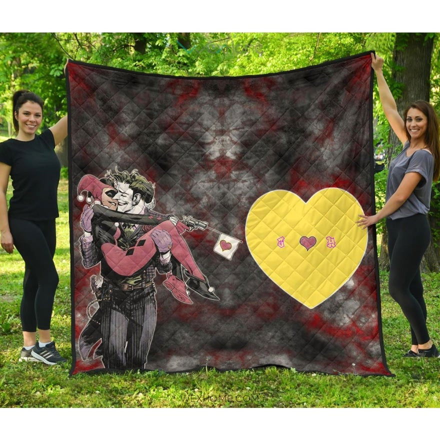 Horror Movie J & H Joker And Harley Quinn Love In Battle Premium Quilt Blanket