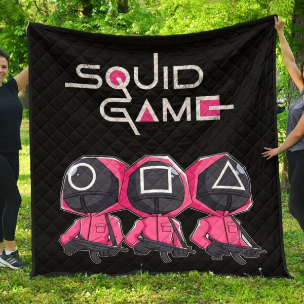 Squid Game Movie Premium Quilt Cute Chibi Squid Workers Round Square Triangle Big Head Quilt Blanket