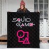 Squid Game Movie Premium Quilt Cute Chibi Squid Workers Standing On Round Square Triangle Stairs Quilt Blanket 3