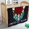 Squid Game Movie Premium Quilt - Squid Workers With Players Gather Round Quilt Blanket 21