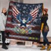 US Independence Day Bald Eagle Grab US Military Medal Premium Quilt Blanket 1