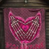 Valentine Premium Quilt Skeleton Hands In Melting Heart Valentine Pink Text Quilt Blanket 7