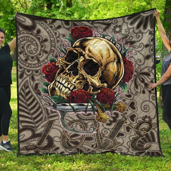 Valentine Premium Quilt – Skull With Red Roses Love In Your Eyes Quilt Blanket