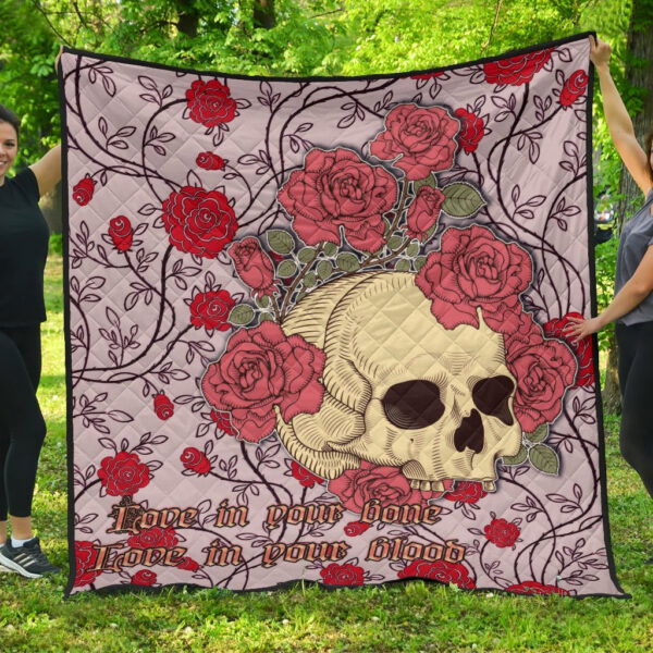 Valentine Premium Quilt – Skulls With Red Roses Flower Love In Bone And Blood Quilt Blanket